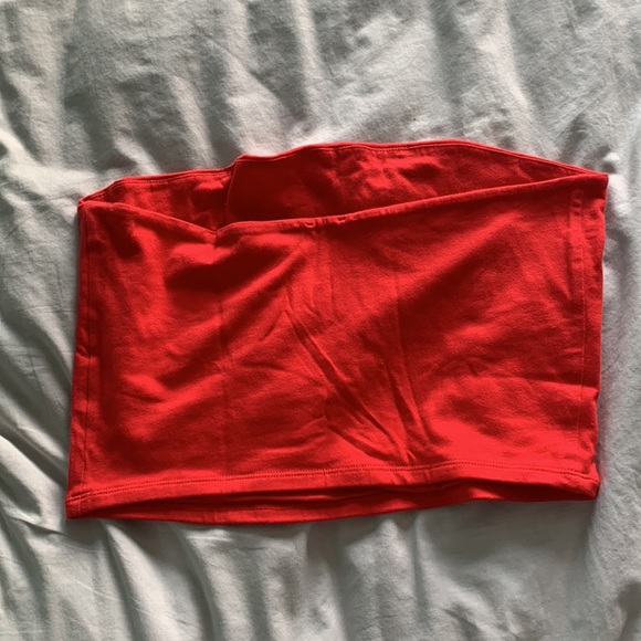 Red Garage cropped top - Picture 2 of 3